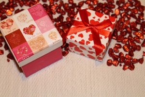 gifts-572855_1280