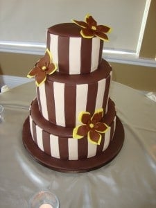 14 ideas to incorporate stripes into your wedding
