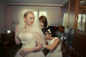 bridesmaids-442893_1280