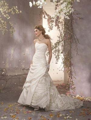 Wedding Dress - ALFRED ANGELO BRIDAL SPRING 2013 Collection - 2366 - Taffeta, Organza | AlfredAngelo Bridal Gown