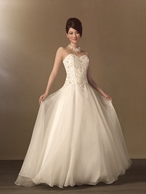 Wedding Dress - Alfred Angelo 2014 Collection - 2450 - Modern Fit | AlfredAngelo Bridal Gown