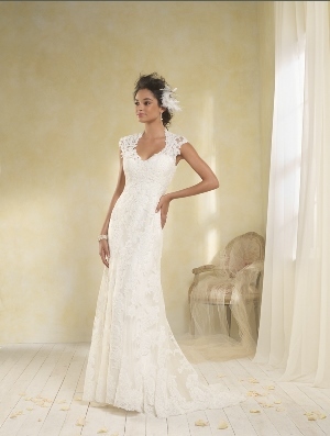 Wedding Dress - Modern Vintage by Alfred Angelo 2014 Collection - 8516 - Modern Fit | AlfredAngelo Bridal Gown