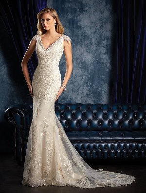 Wedding Dress - ALFRED ANGELO SAPPHIRE 2016 Collection - 956 - Embroidered Lace Fit and Flare Gown | AlfredAngelo Bridal Gown