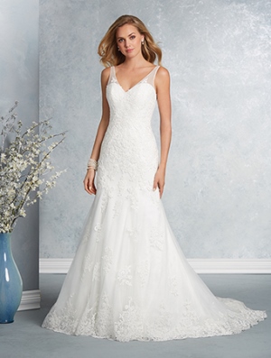 Wedding Dress - ALFRED ANGELO SIGNATURE BRIDAL 2017 Collection - 2605 | AlfredAngelo Bridal Gown
