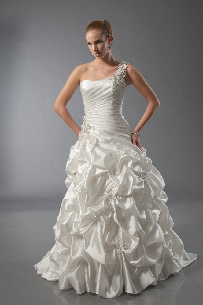 cost of alfred sun wedding dresses