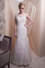 Bridal Dress: Alfred Sung SPRING 2013 BRIDAL - 6911 - Lace/Tulle 
