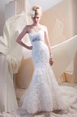Bridal Dress: Alfred Sung SPRING 2013 BRIDAL - 6916 - Lace/Tulle 