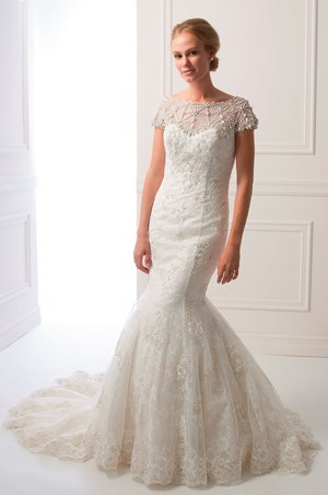 Wedding Dress - Alfred Sung FALL 2013 BRIDAL - 6928 | AlfredSung Bridal Gown