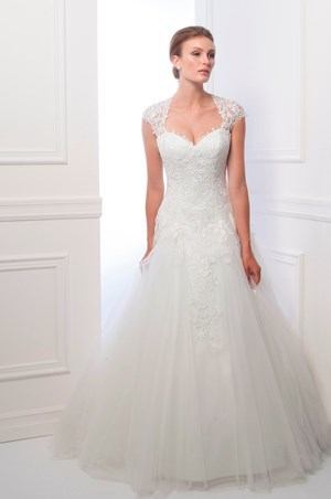 Wedding Dress - Alfred Sung FALL 2013 BRIDAL - 6929 | AlfredSung Bridal Gown