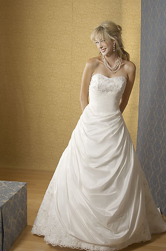 Bridal Dress: Style 5186-Pure