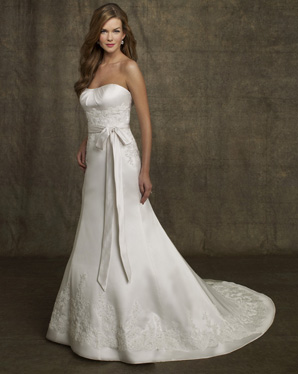 AngelinaFaccenda - 1058 - Silk Satin & Alencon Lace