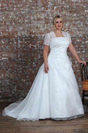 Wedding Dress - CALLISTA Collection: 4147 - For Brides With Curves | PlusSize Bridal Gown
