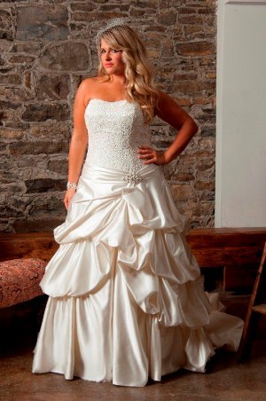 Wedding Dress - CALLISTA Collection: 4161 - For Brides With Curves | PlusSize Bridal Gown