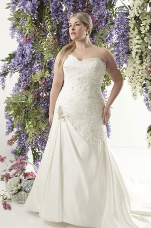 Wedding Dress - CALLISTA FALL 2014 BRIDAL Collection: 4238 - Capri - For Brides With Curves | PlusSize Bridal Gown