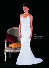 Bridal Dress: 6236