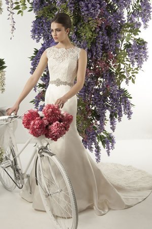 Wedding Dress - JADE DANIELS FALL 2014 BRIDAL Collection: Style 1019 - Mae West | JadeDaniels Bridal Gown