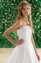 Bridal Dress: F906