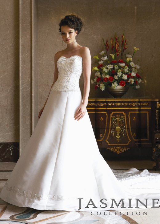 Bridal Dress: COLLECTION BRIDAL - F265  Catalogue Color :		IVORY (IV)	Fabric-top layer :		ITALIAN SATIN	Accessory :		N/A	Skirt Length :		Semi-Cathedral Train	Size Range : 		4-28 