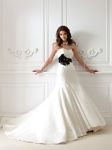 Bridal Dress: COLLECTION BRIDAL FALL 2011 - F470 