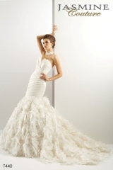 Bridal Dress: COLLECTION COUTURE - T440 