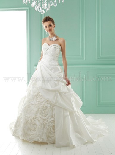Bridal Dress: COLLECTION BRIDAL SPRING 2012 - F141001 