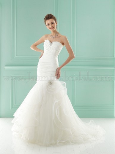 Bridal Dress: COLLECTION BRIDAL SPRING 2012 - F141005 