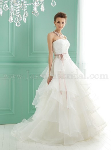 Bridal Dress: COLLECTION BRIDAL SPRING 2012 - F141022 