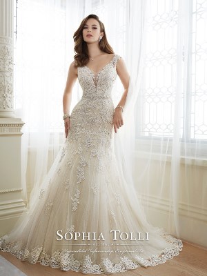Wedding Dress - Sophia Tolli SPRING 2016 Collection - Y11643 Daria | SophiaTolliByMonCheri Bridal Gown
