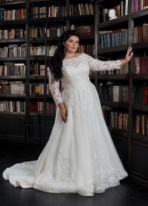 Wedding Dress - Maria Mitchello - Plus sizes - The Superiority Collection: PS2212 | PlusSize Bridal Gown