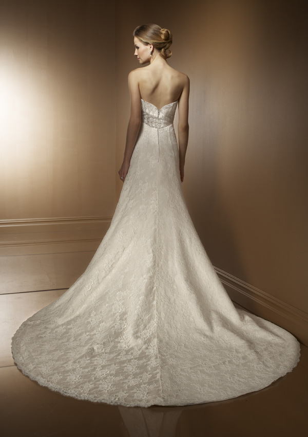 Bridals: 2185 Chantilly Lace with Beaded