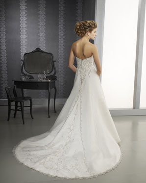 Bridals: 2207 Organza with Embroidery