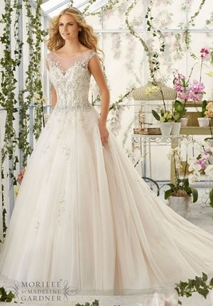 beautiful ball gown wedding dress