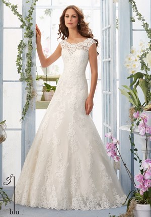 Fit and Flare Wedding Dresses: Flaunt Your Fabulous Fashion Sense with –  Wedding Shoppe