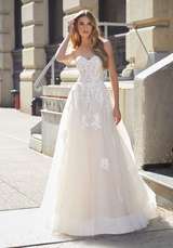 Bridal Dress: 4109