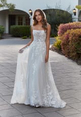 Bridal Dress: 2533