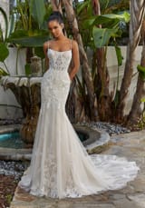 Bridal Dress: 2534