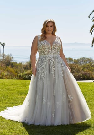 Wedding Dress - Mori Lee Julietta Bridal Collection: 3392 - Lynette Wedding Dress | PlusSize Bridal Gown