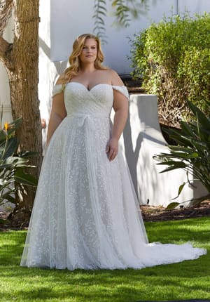 Wedding Dress - Mori Lee Julietta Bridal Collection: 3394 - Laurentina Wedding Dress | PlusSize Bridal Gown