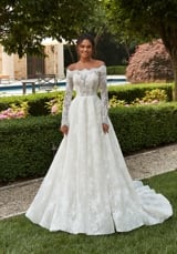 Bridal Dress: 2601