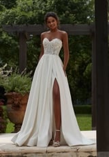 Bridal Dress: 2623