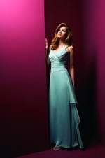 Bridesmaids Dress: L9018
