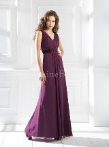 Bridesmaids Dress: B2 FALL 2011 - B4091  Catalogue Color:  	EGGPLANT (EP)-BLACK (BK)Fabric-top: 	POLY CHIFFONSkirt Length: 	Floor length. Skirt length can be changed to tea-length or knee-length.Remark: 	** All B2 & Belsoie styles are available in junior sizes.Please refer to B2 & Belsoie sections for junior styles.Size Range: 	2-28 