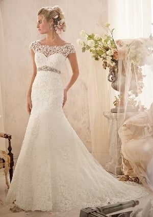 Short Wedding Dresses: The 27 Best Gowns + Faqs | Short wedding dress,  Simple wedding dress short, Short white dress wedding