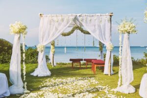 Planning a Beach Wedding - The Ultimate Guide