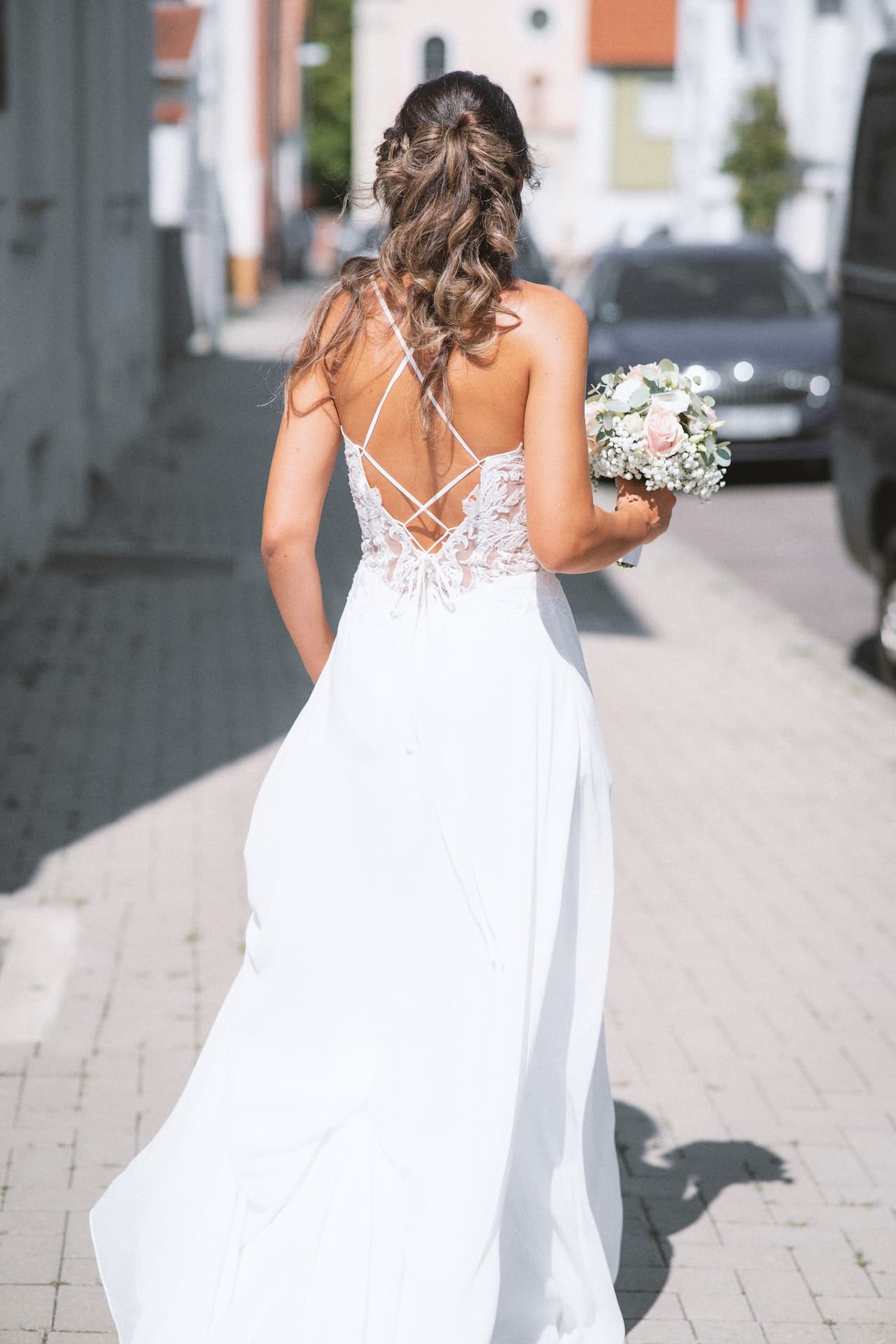 Finding the Perfect Fit for Your Petite Wedding Dress in Toronto [2024]