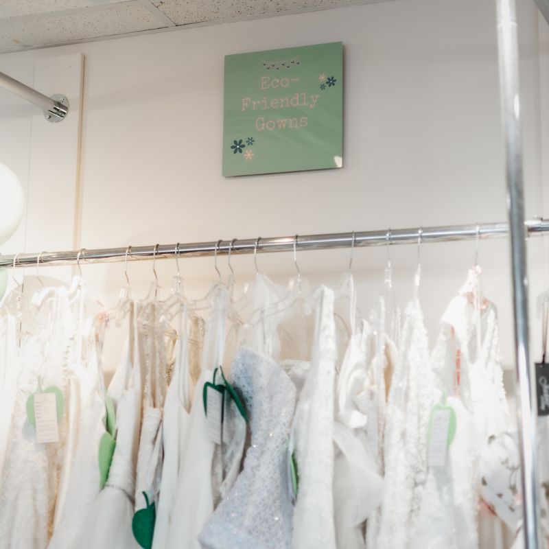 Toronto Eco Conscious Bridal Styles