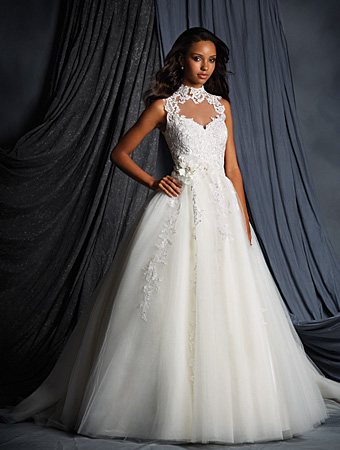Wedding Dress - ALFRED ANGELO BRIDAL 2015 Collection - 2502 - Modern Fit | AlfredAngelo Bridal Gown