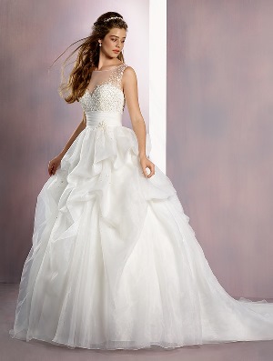 Wedding Dress - DISNEY ALFRED ANGELO COLLECTION - 260 SLEEPING BEAUTY | AlfredAngeloDisney Bridal Gown