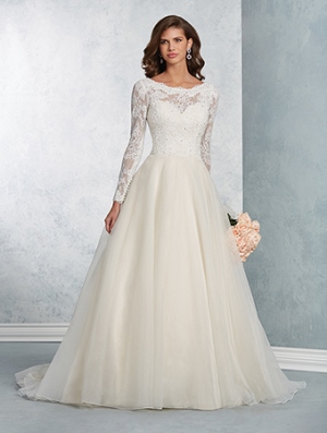 Wedding Dress - ALFRED ANGELO SIGNATURE BRIDAL 2017 Collection - 2611 | AlfredAngelo Bridal Gown