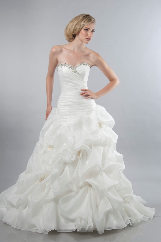 Alfred Sung Bridal Wedding Gown 6730 main image 0